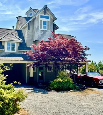 19 Hugh Av Hugh Avenue Harpswell ME 04003