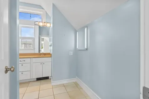 19 Hugh Av Hugh Avenue Harpswell ME 04003