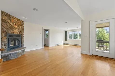 19 Hugh Av Hugh Avenue Harpswell ME 04003
