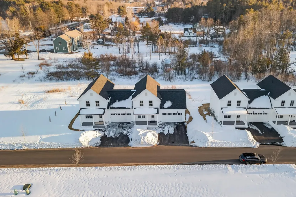 12 Holbrook Farms Way Scarborough ME 04074