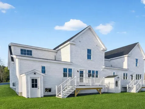 12 Holbrook Farms Way Scarborough ME 04074