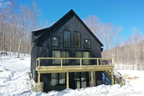22 Keystone Drive Newry ME 04261
