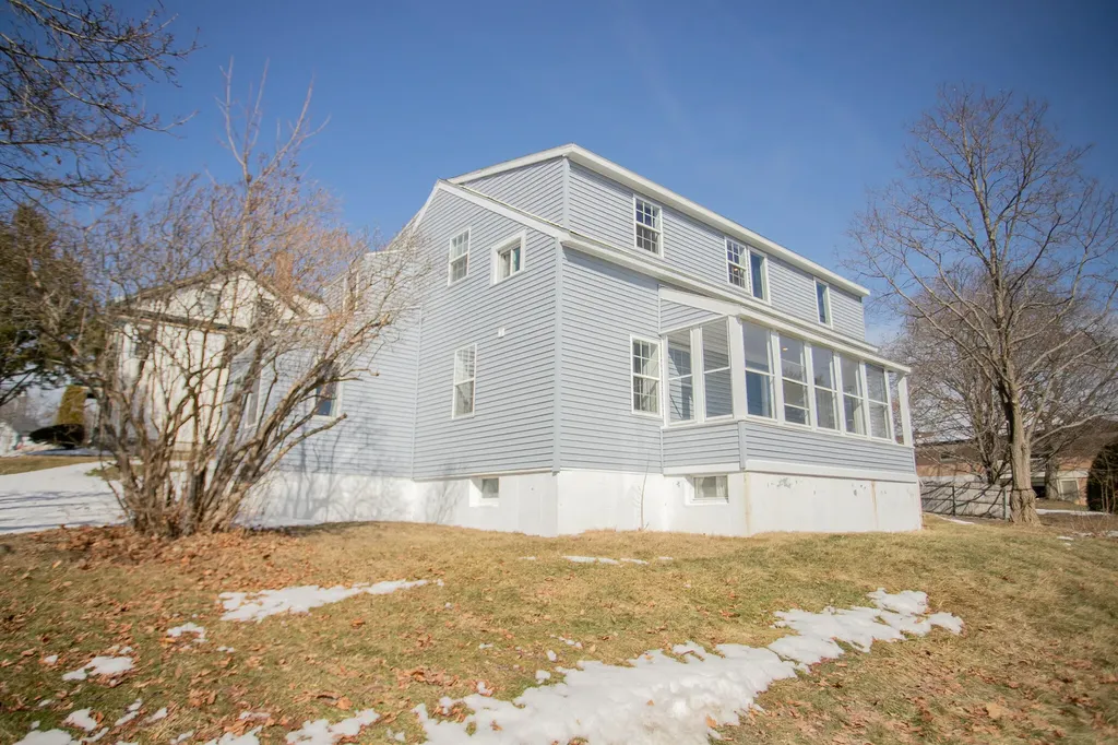166 York Street Bangor ME 04401