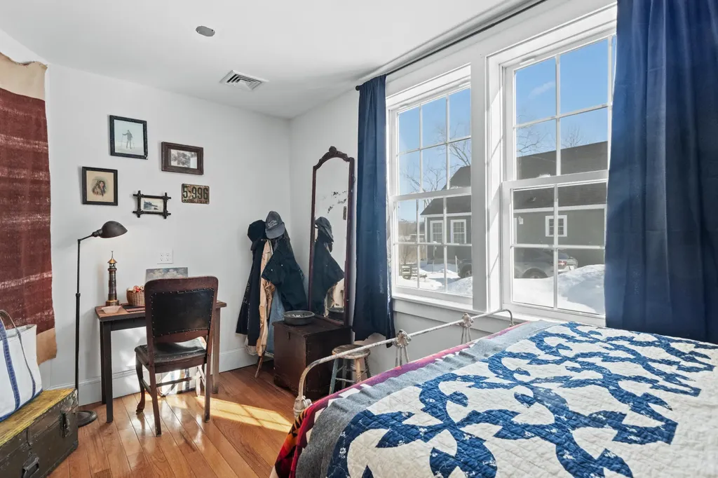 31-33 Booker Street Thomaston ME 04861