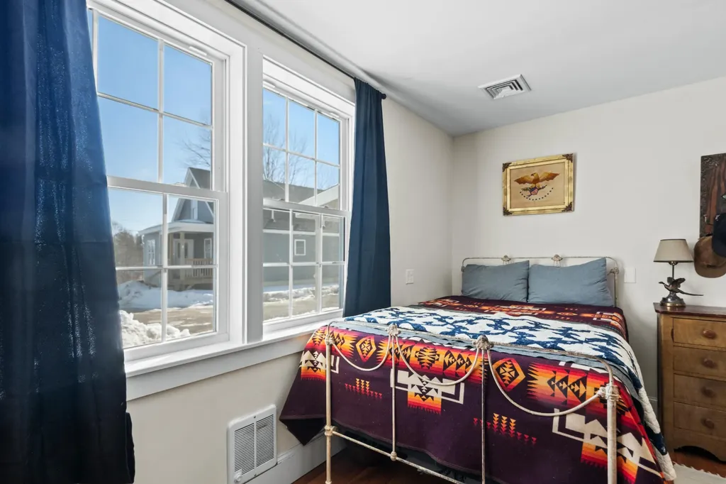 31-33 Booker Street Thomaston ME 04861