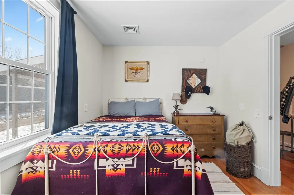 31-33 Booker Street Thomaston ME 04861