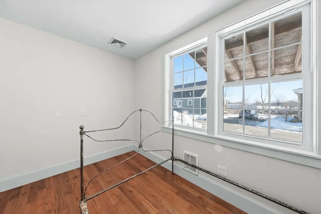 31-33 Booker Street Thomaston ME 04861