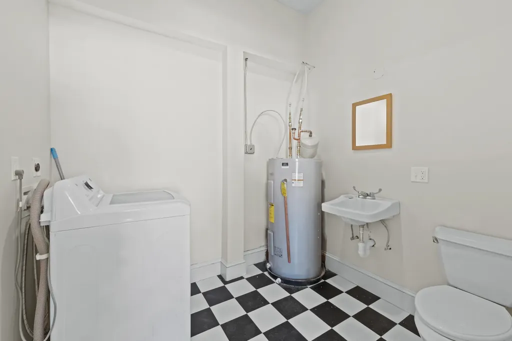 31-33 Booker Street Thomaston ME 04861