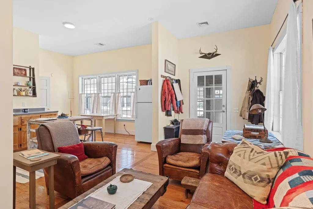 31-33 Booker Street Thomaston ME 04861