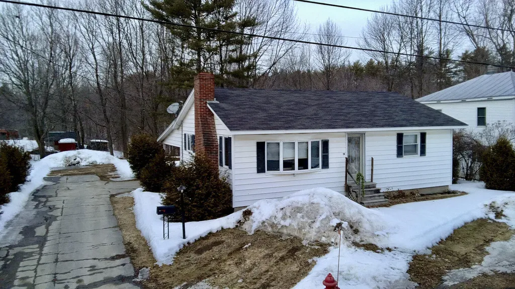 20 E Dyer Street Skowhegan ME 04976