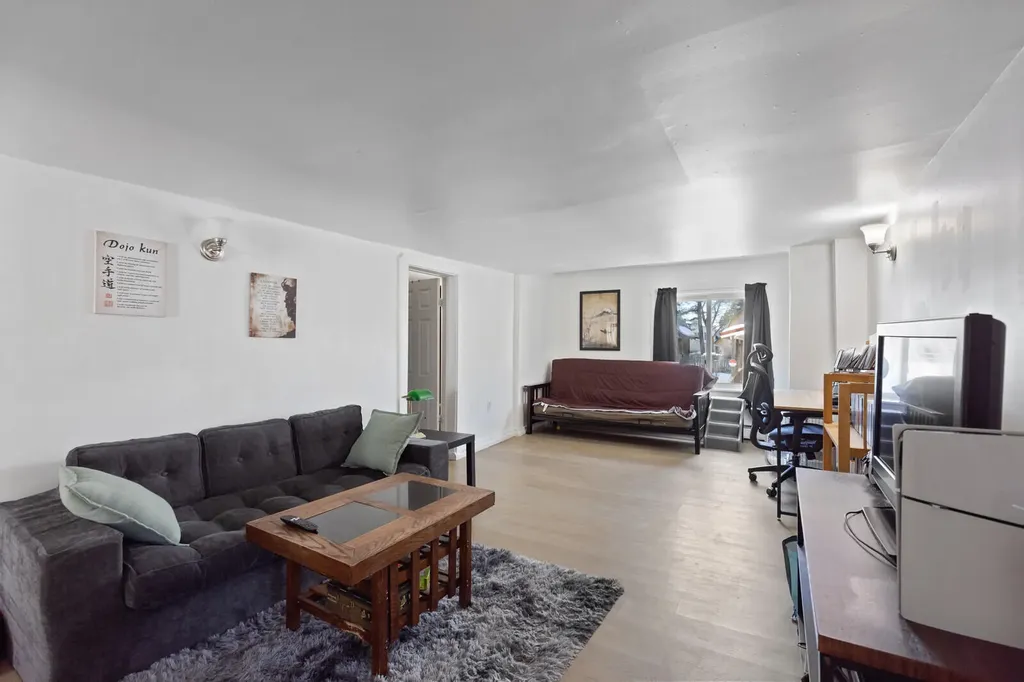 42 Carey Lane Waterville ME 04901