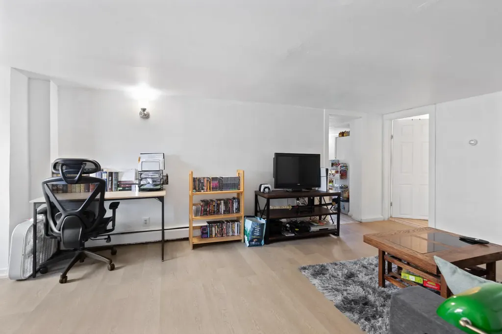 42 Carey Lane Waterville ME 04901