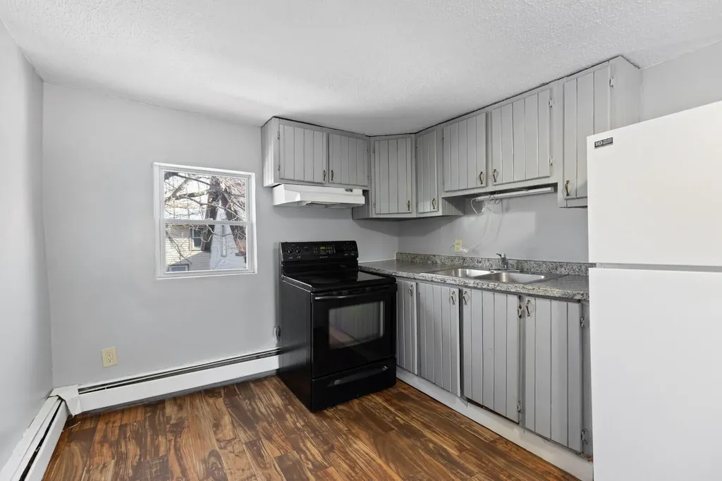 42 Carey Lane Waterville ME 04901