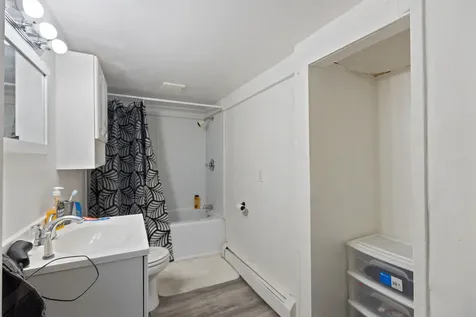 42 Carey Lane Waterville ME 04901