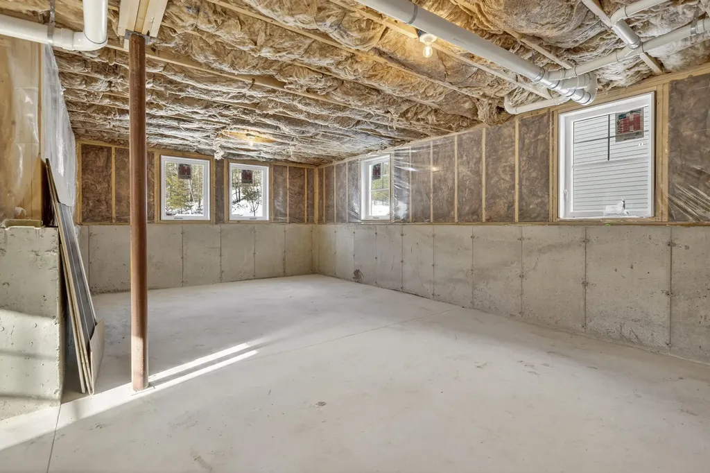 17 Feldspar Lane Cumberland ME 04021