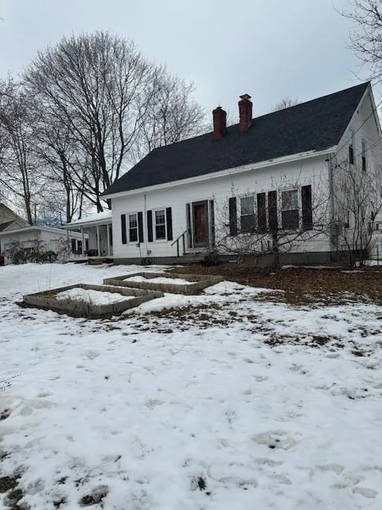 22 Franklin Street Old Town ME 04468