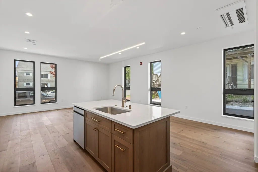 58 Cumberland Avenue Portland ME 04101
