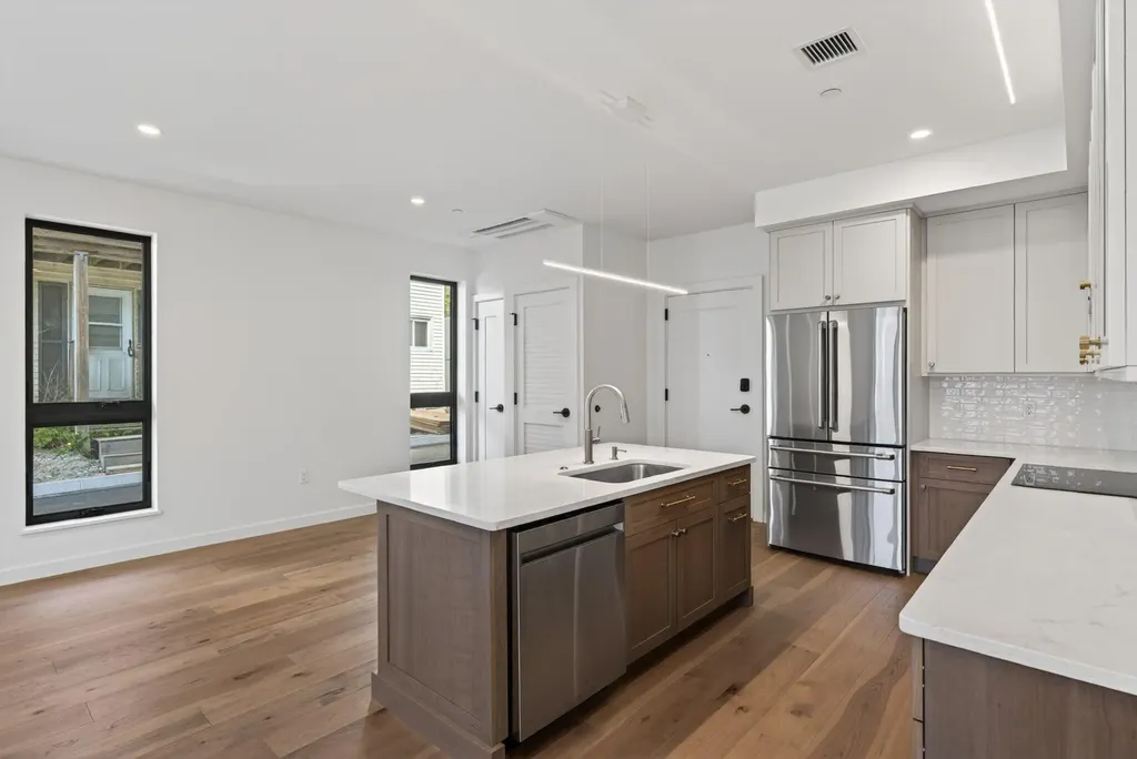 58 Cumberland Avenue Portland ME 04101
