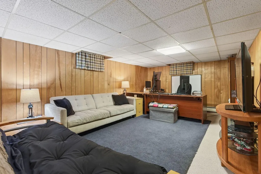 10 Hilltop Drive Old Orchard Beach ME 04064