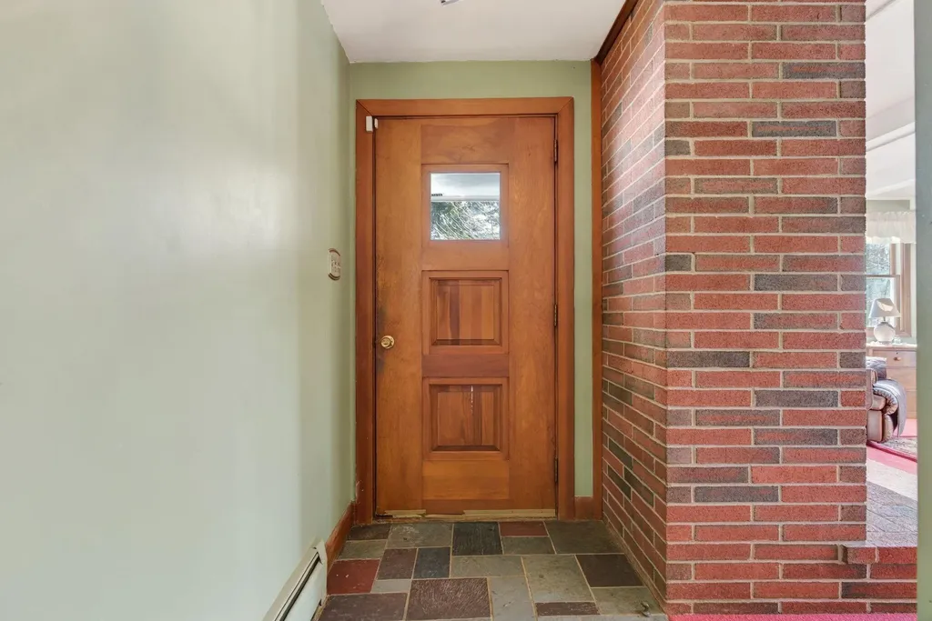 10 Hilltop Drive Old Orchard Beach ME 04064