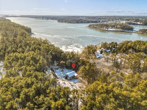 52 Birch Point Road Freeport ME 04032