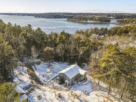 52 Birch Point Road Freeport ME 04032