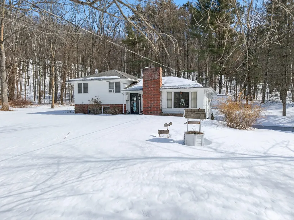 10 Butler Drive Lewiston ME 04240