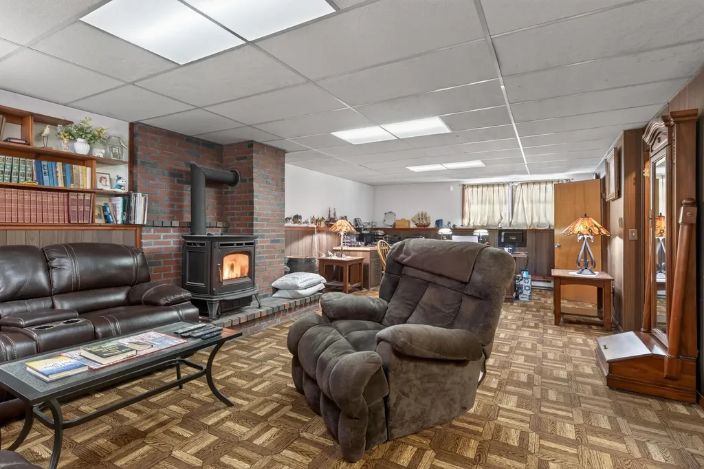 10 Butler Drive Lewiston ME 04240
