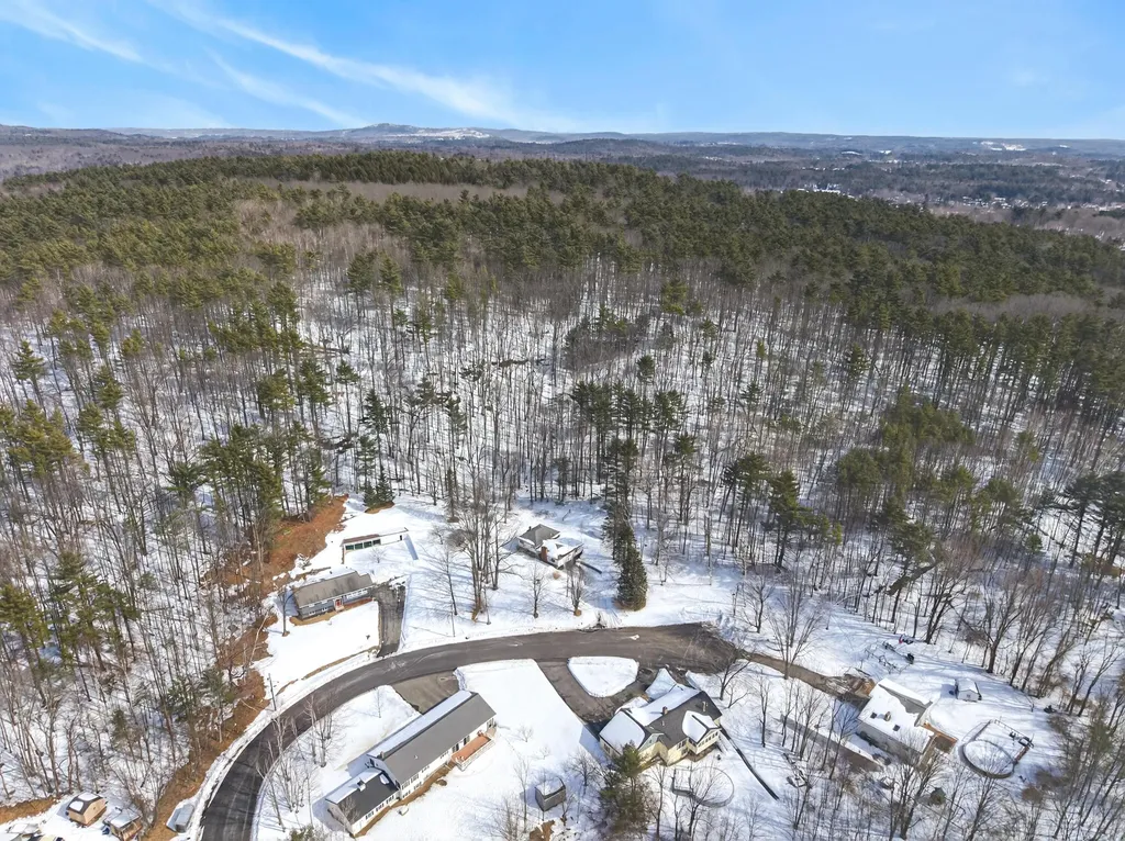10 Butler Drive Lewiston ME 04240