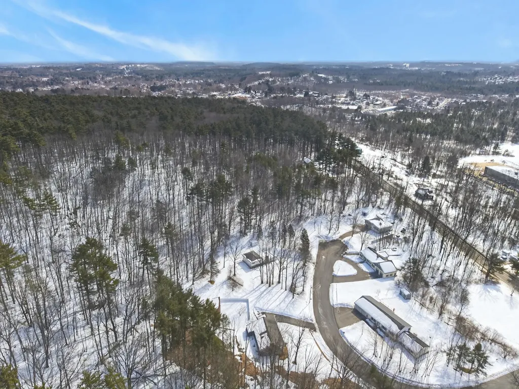 10 Butler Drive Lewiston ME 04240