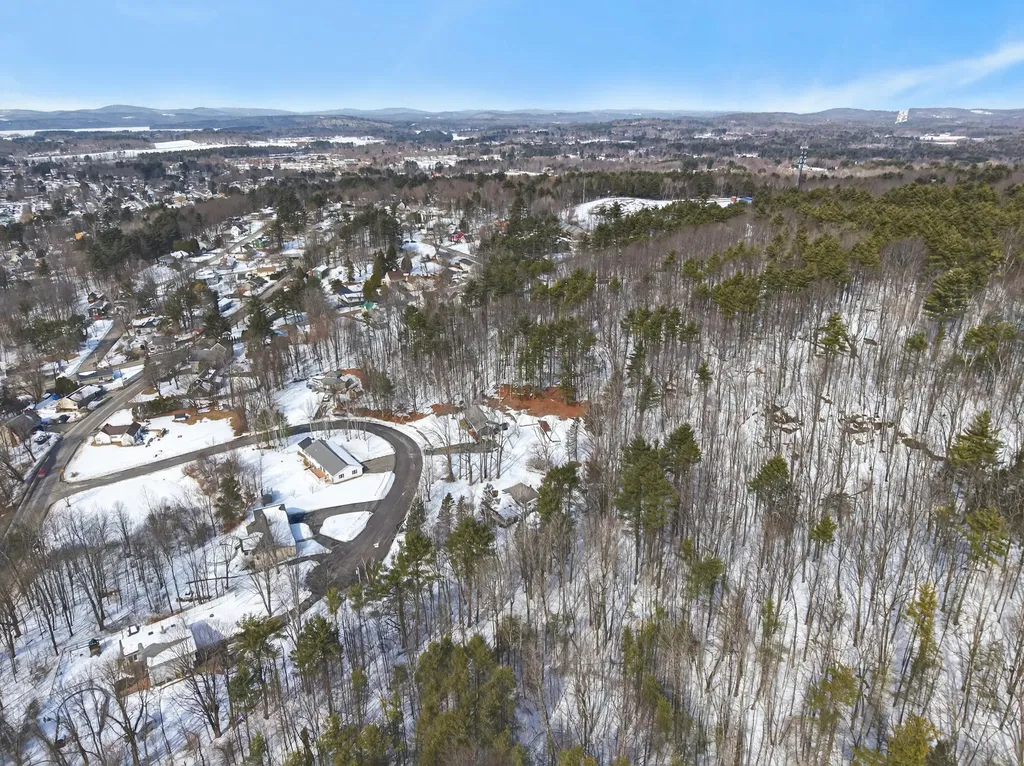 10 Butler Drive Lewiston ME 04240