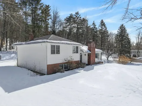 10 Butler Drive Lewiston ME 04240