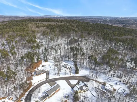 10 Butler Drive Lewiston ME 04240