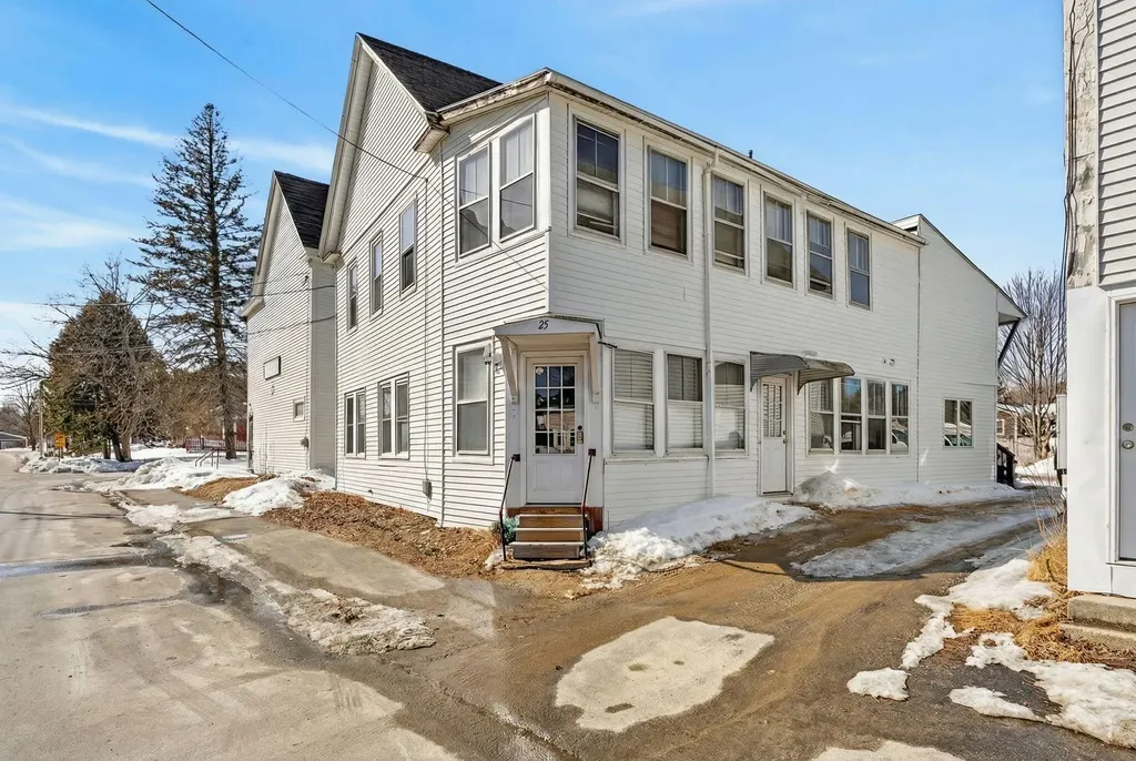 25 Village Street Lisbon ME 04250