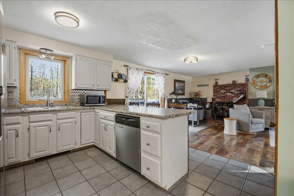 5 Heidi Street Sanford ME 04083