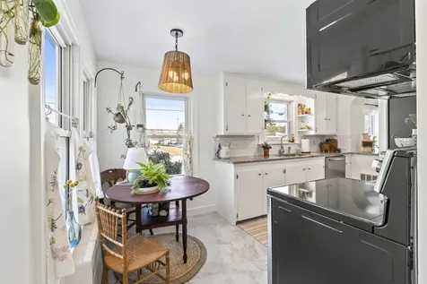 8 Millbrook Road Scarborough ME 04074