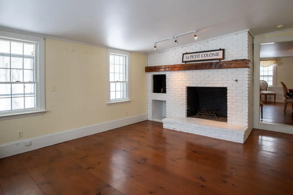 5 School Street Kennebunkport ME 04046