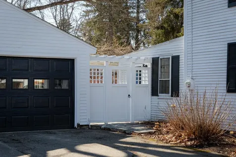5 School Street Kennebunkport ME 04046