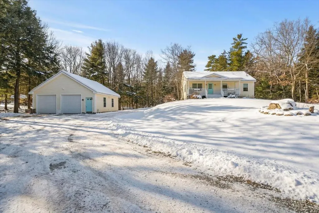 432 Meadow Road Casco ME 04015
