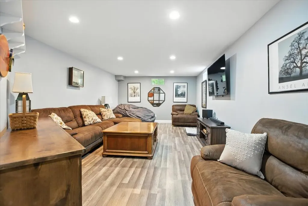 432 Meadow Road Casco ME 04015