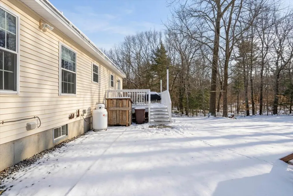 432 Meadow Road Casco ME 04015