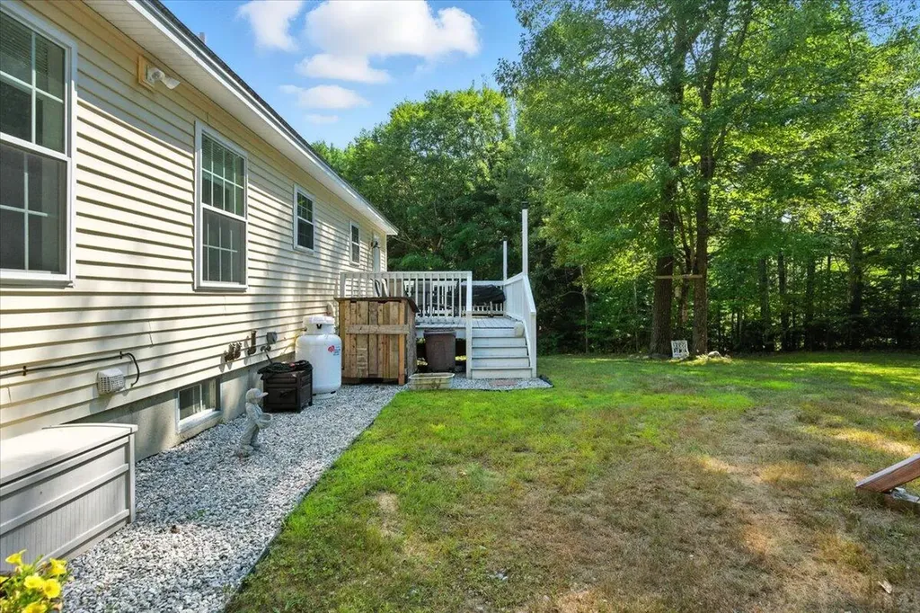 432 Meadow Road Casco ME 04015