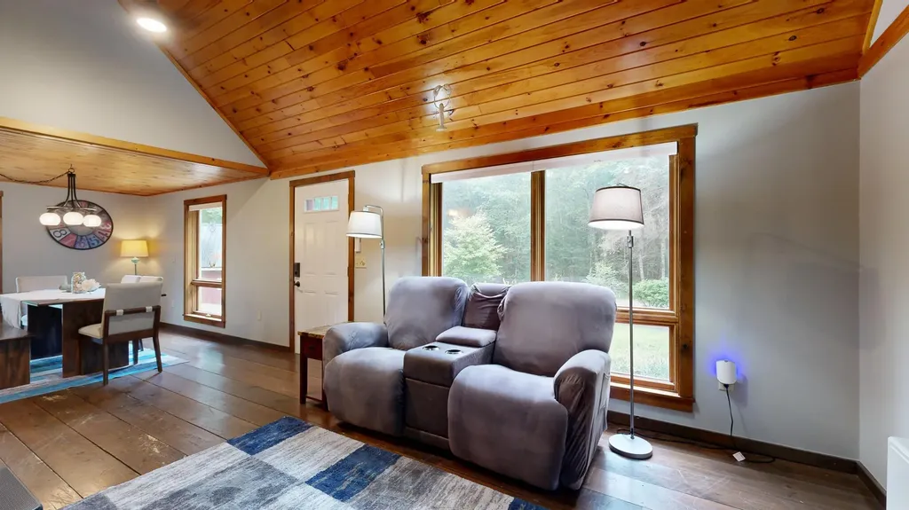 16 Shady Lane Jefferson ME 04348