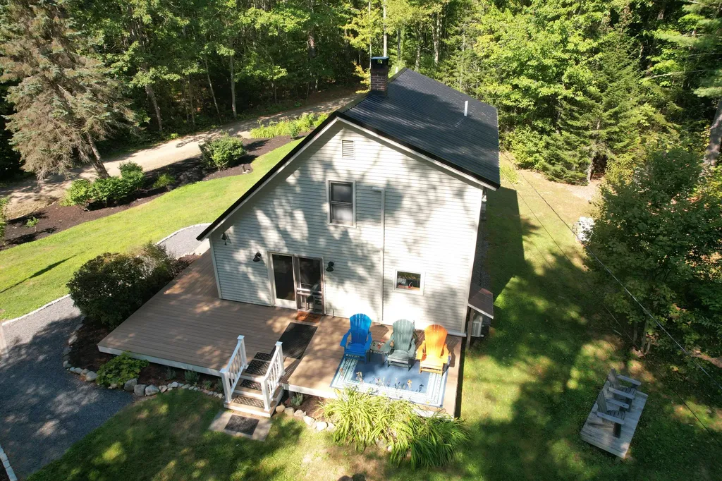 16 Shady Lane Jefferson ME 04348