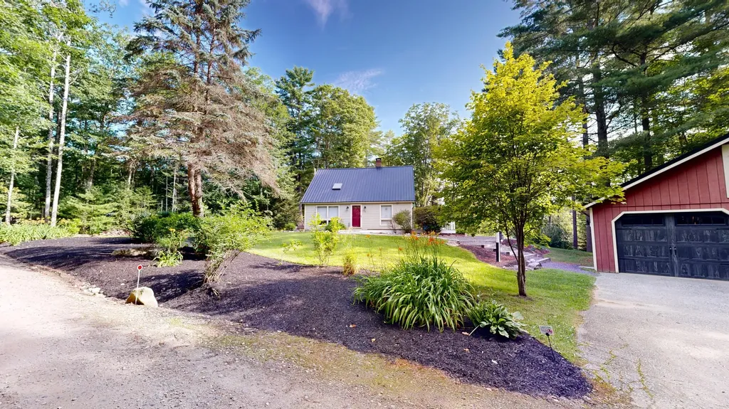 16 Shady Lane Jefferson ME 04348