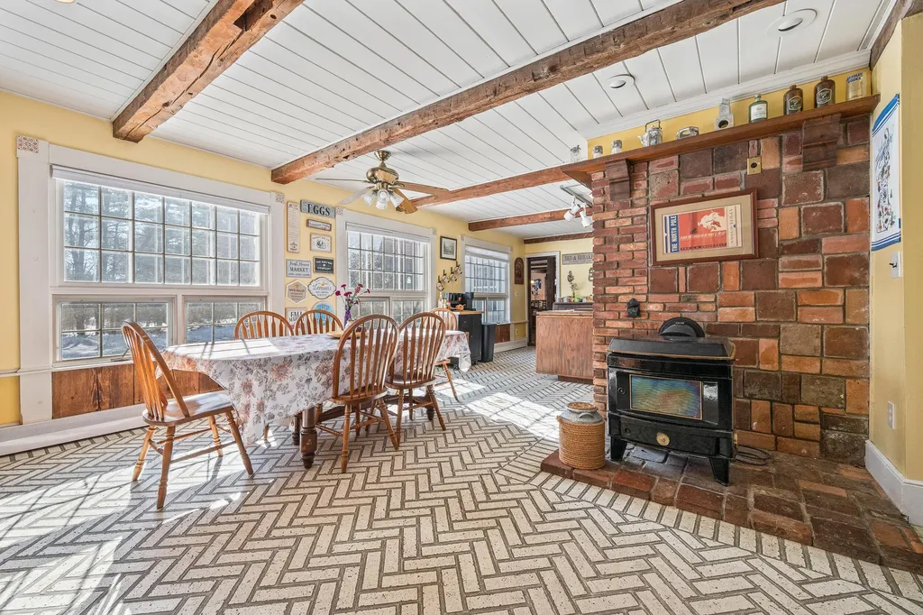27 Elm Street Fryeburg ME 04037