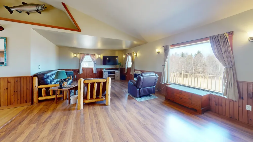 303 Phinney Farm Road Lincoln ME 04457