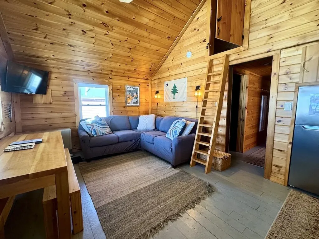 15 Lakefront Lane Rangeley ME 04970