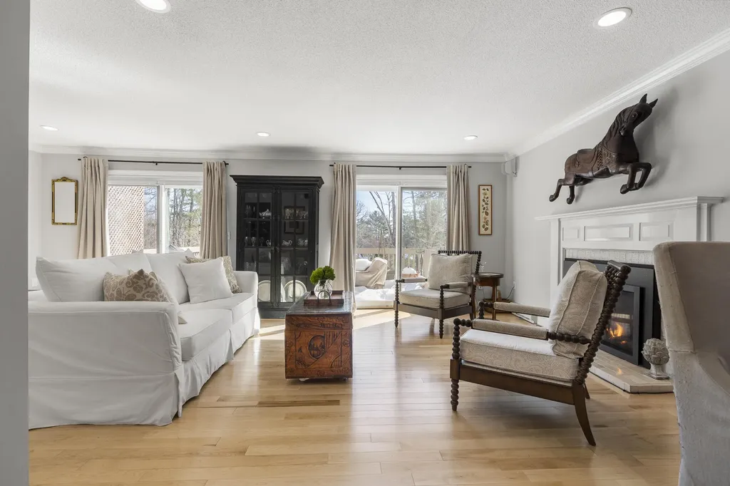 37 Wildwood Drive Cape Elizabeth ME 04107
