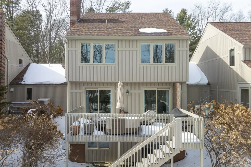 37 Wildwood Drive Cape Elizabeth ME 04107